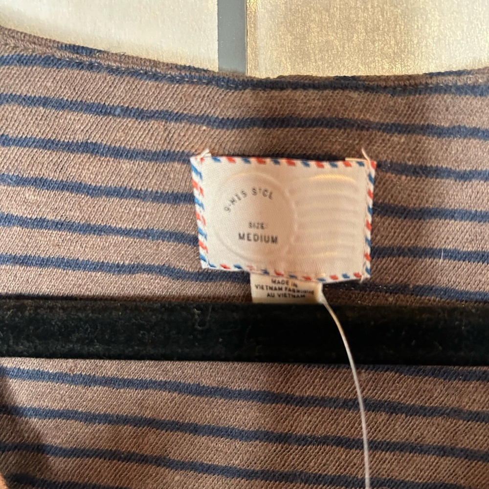 NWT Anthropologie Postmark Striped V-Neck Taupe and Navy Top - Picture 3 of 5